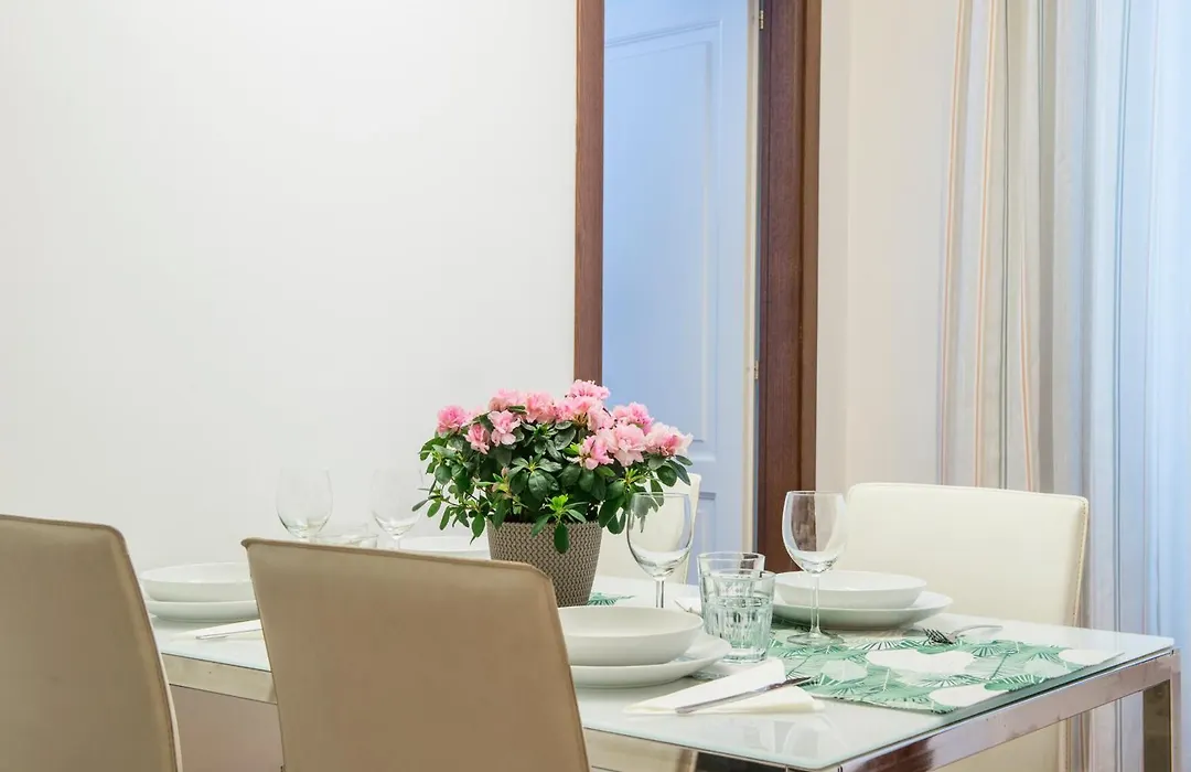 Sweetsuite Rome-1